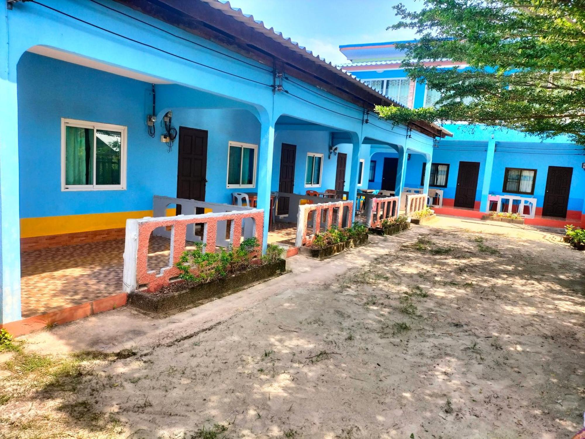 Lanta Blue House Hotel Koh Lanta Exterior photo